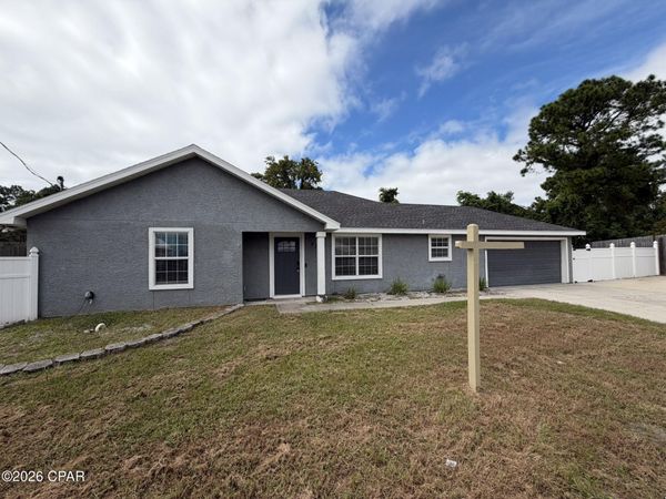 936 Pelican Place , Panama City Beach, FL 32407