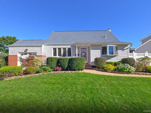 3153 Ward Lane, Wantagh, NY 11793