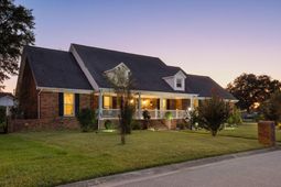 5289 Renee Drive photo 4