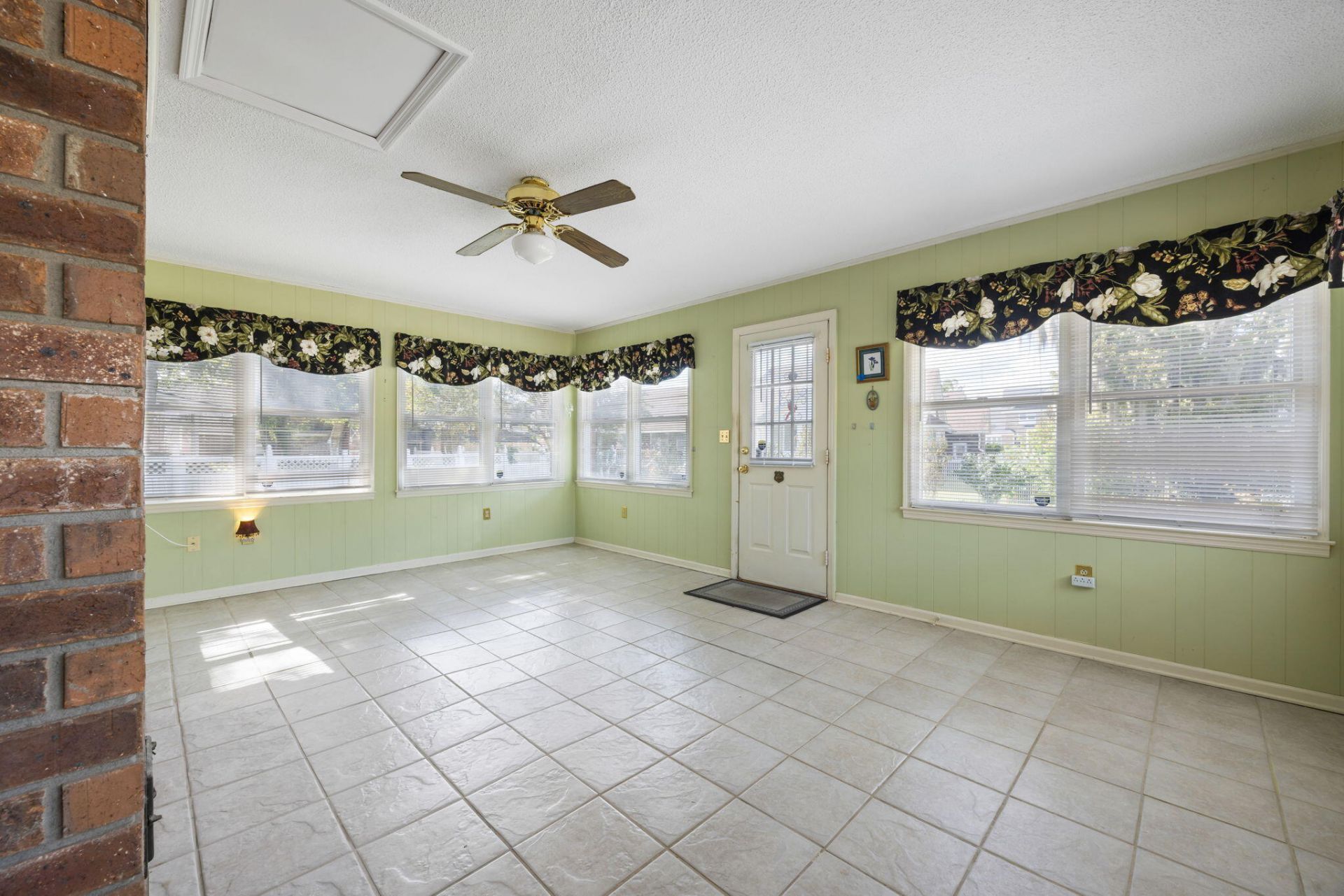 5289 Renee Drive Photo 26