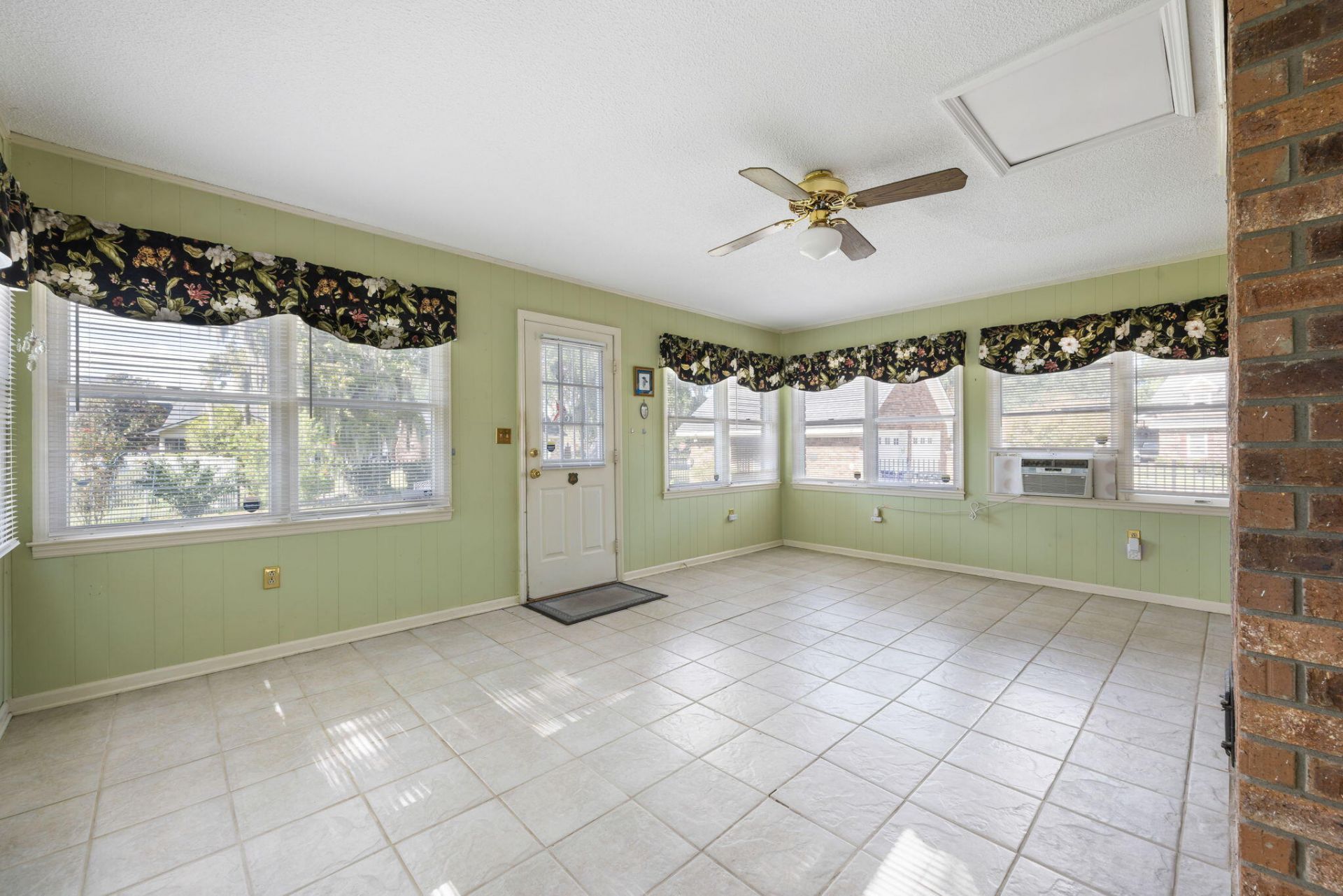 5289 Renee Drive Photo 27