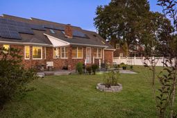 5289 Renee Drive photo 4