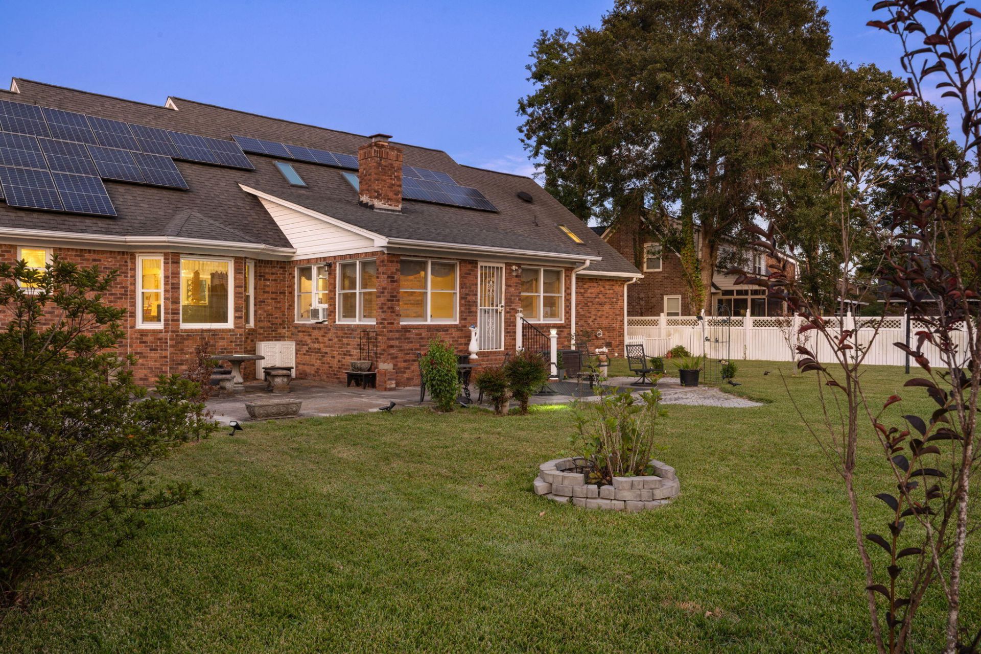 5289 Renee Drive Photo 4