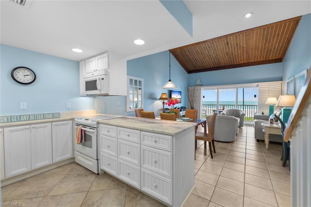 2030 Gulf Beach Villas , Captiva, FL 33924 Photo