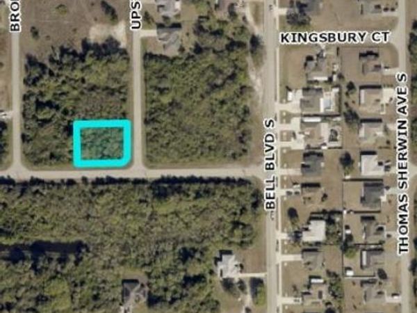 550 Upstate AVE S, LEHIGH ACRES, FL 33974