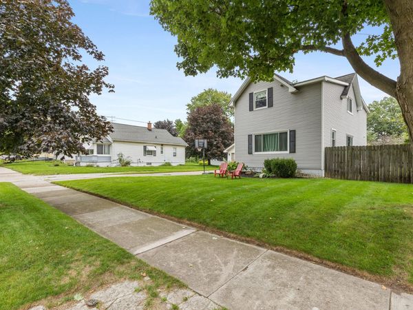 634 Burke Avenue NE, Grand Rapids, MI 49503