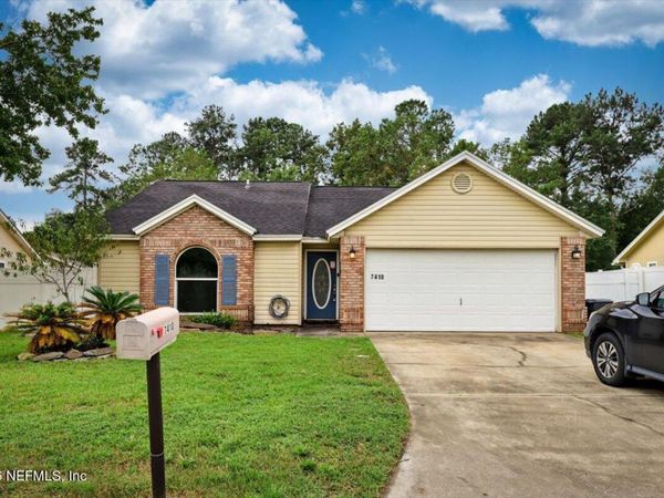 7410 SWEET ROSE Lane, Jacksonville, FL 32244
