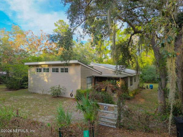 112 PENNSYLVANIA AVE Avenue, Satsuma, FL 32189