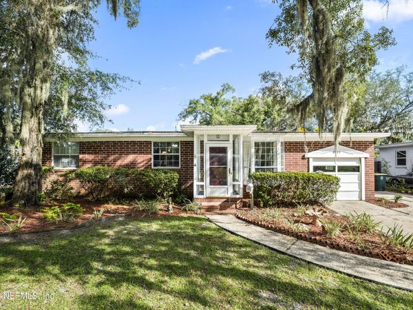 8633 EMERALD ISLE Circle S, Jacksonville, FL 32216