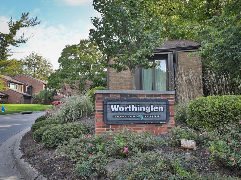 160 Glen Circle, Worthington, OH 43085 Photo 1