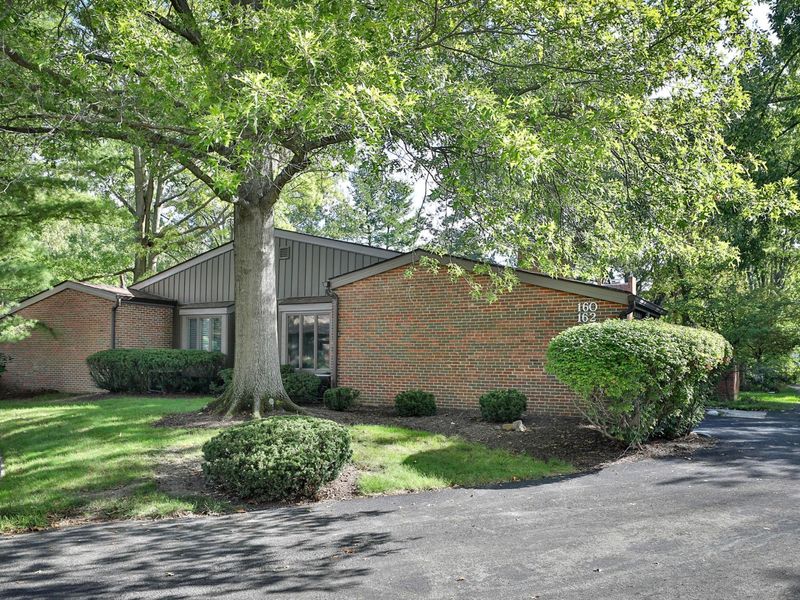 160 Glen Circle, Worthington, OH 43085 Photo 2