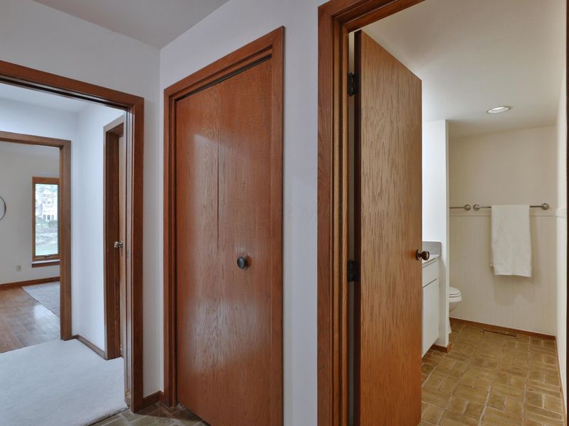 160 Glen Circle, Worthington, OH 43085 Photo 24