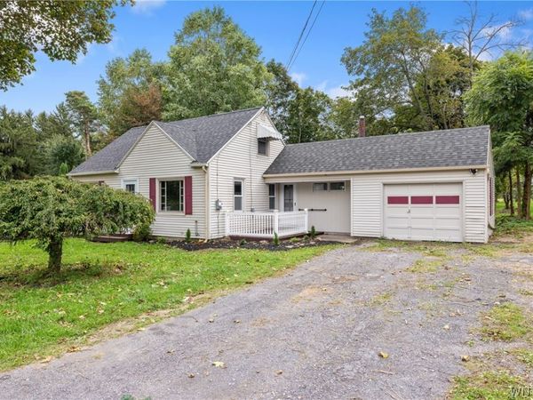 7316 Rochester Road , Lockport, NY 14094