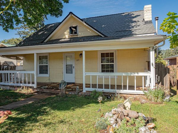 217 Broad Street, Butte Falls, OR 97522