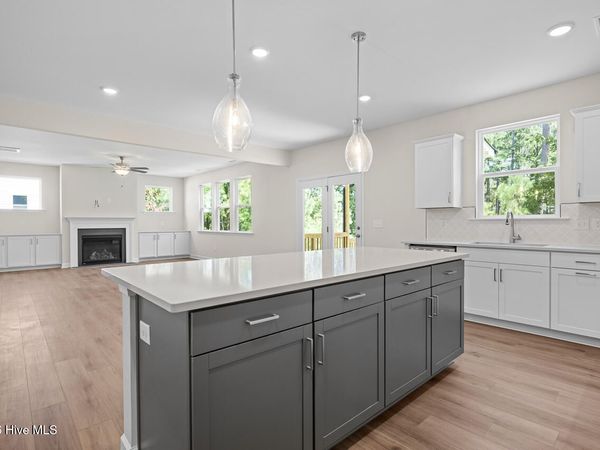 559 Whinfield Place, Aberdeen, NC 28315