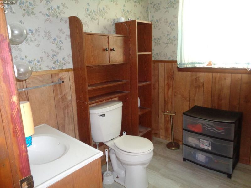 155 Plymouth Street, Plymouth, OH 44865 Photo 8