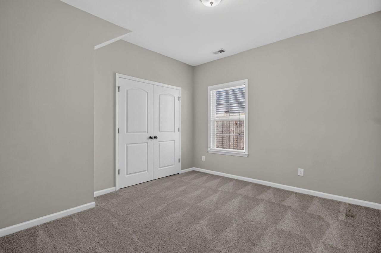 215 Saxony Loop Photo 28