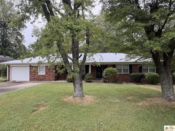 208 Sandwood Drive , Glasgow, KY 42141