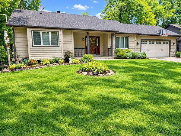5366 S Park Drive, Savage, MN 55378
