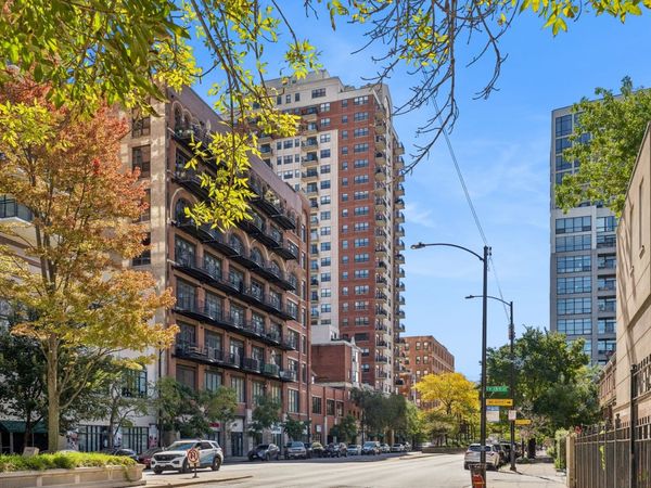 1529 S State Street, Unit 17F, Chicago, IL 60605