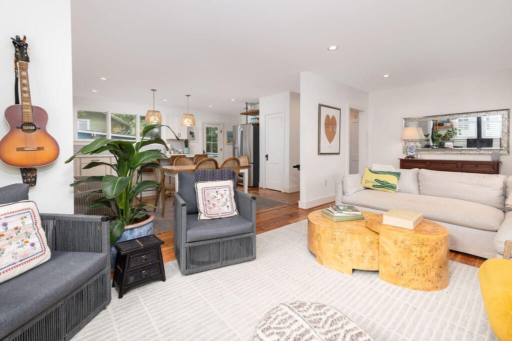 2055 Medway Road Photo 11