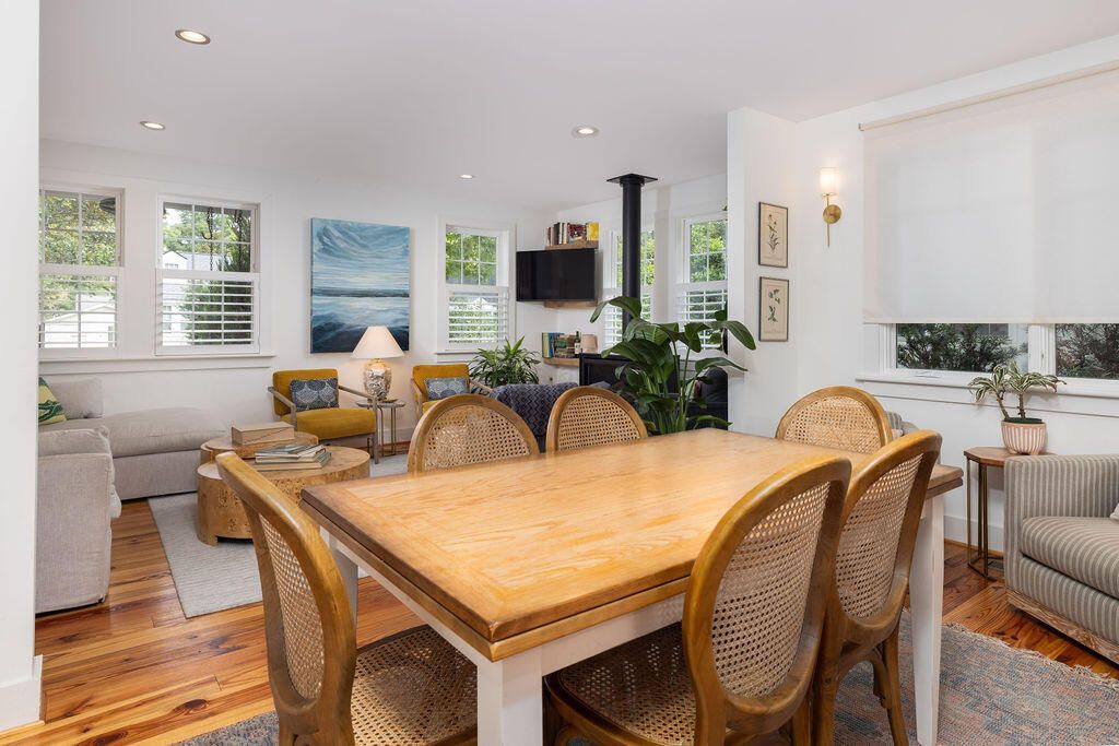 2055 Medway Road Photo 12