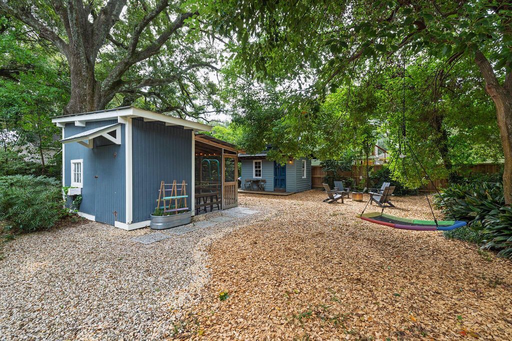 2055 Medway Road Photo 40