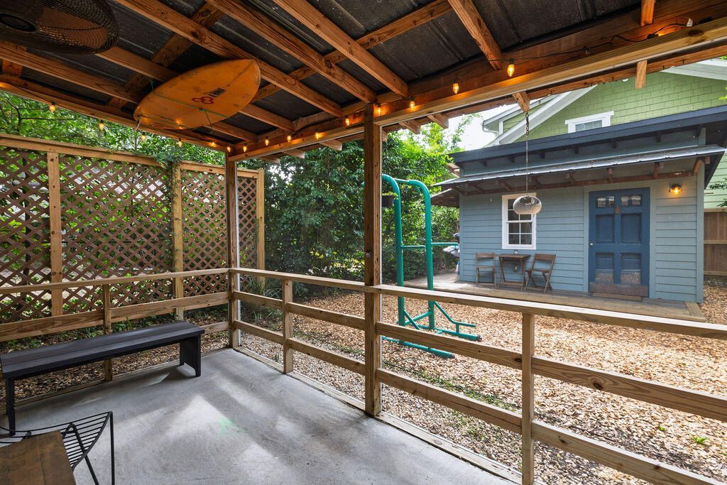 2055 Medway Road Photo 42