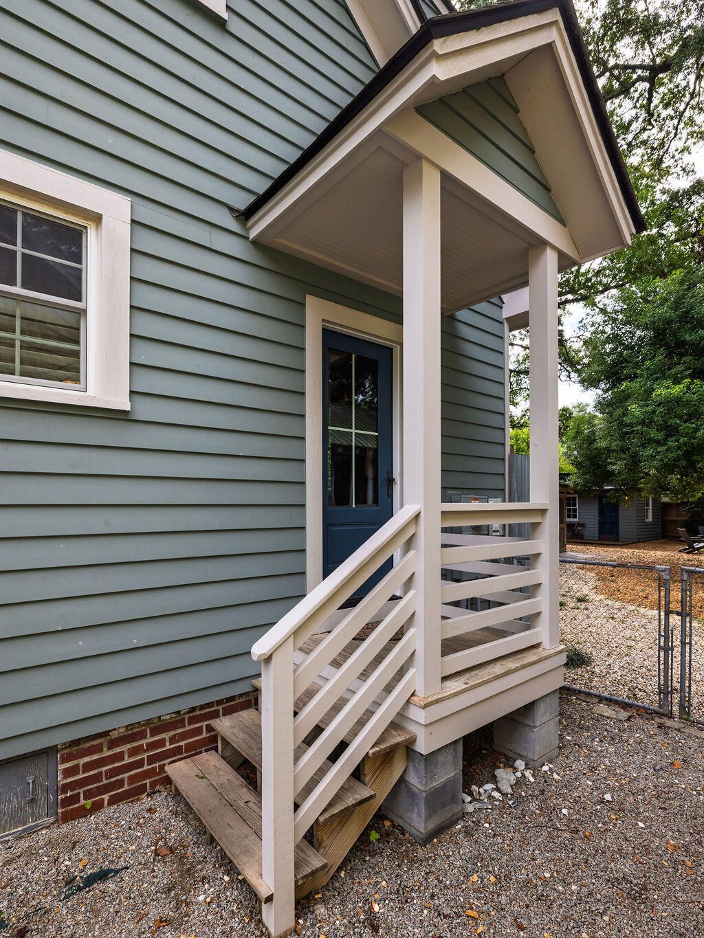 2055 Medway Road Photo 49