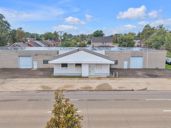 12436 Fort Street, Southgate, Mi 48195