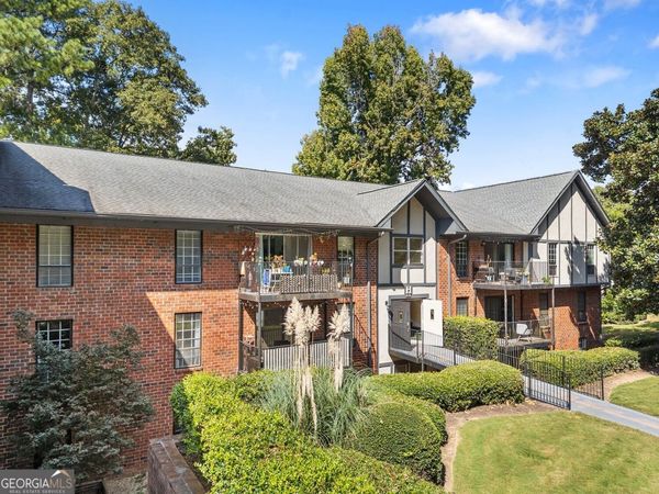 6851 Roswell Road, Unit H28, Sandy Springs, GA 30328