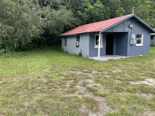 10 LENOX COURT , DELAND, FL 32720