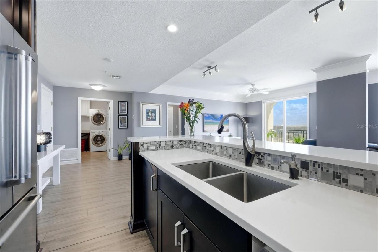 750 Tamiami Trail, Unit 1506, Sarasota, FL 34236 Photo