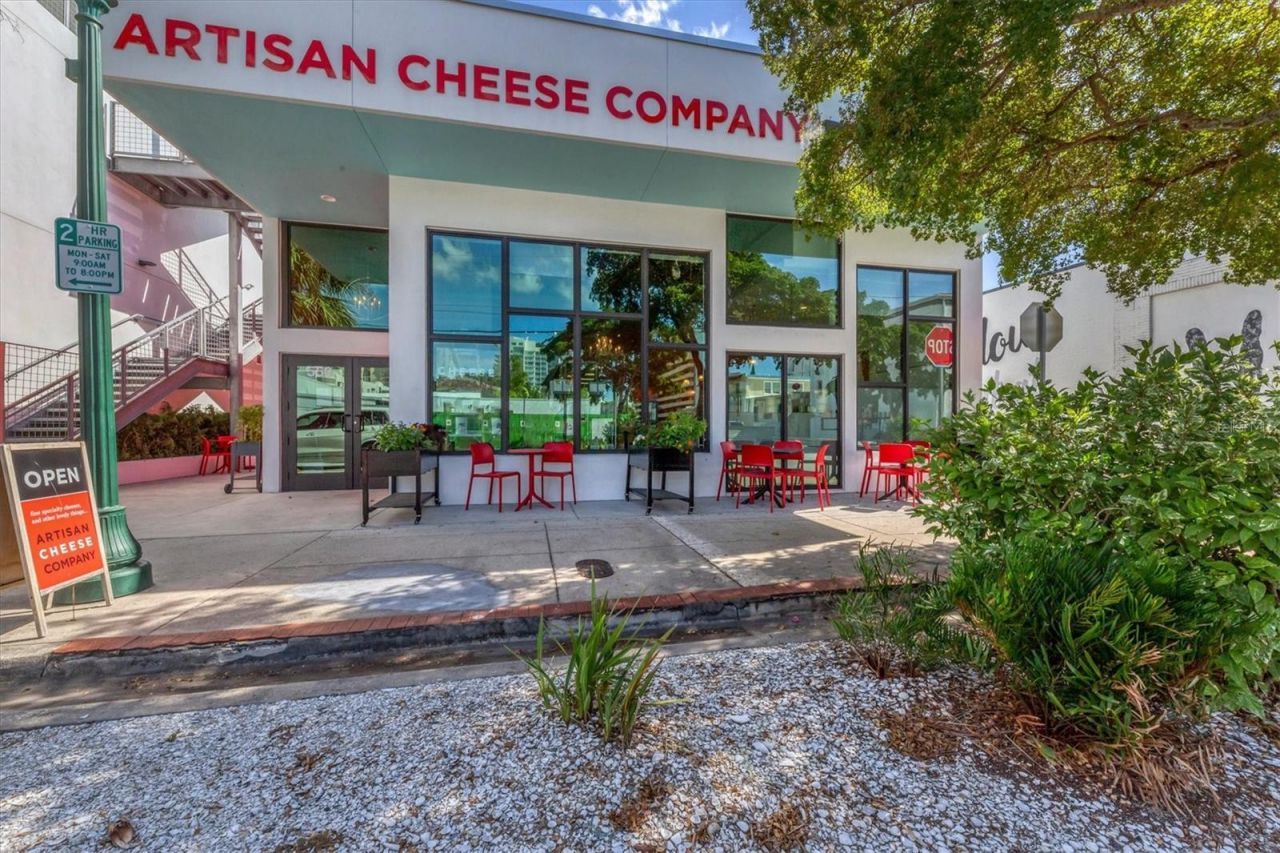 750 Tamiami Trail, Unit 1506, Sarasota, FL 34236 Photo