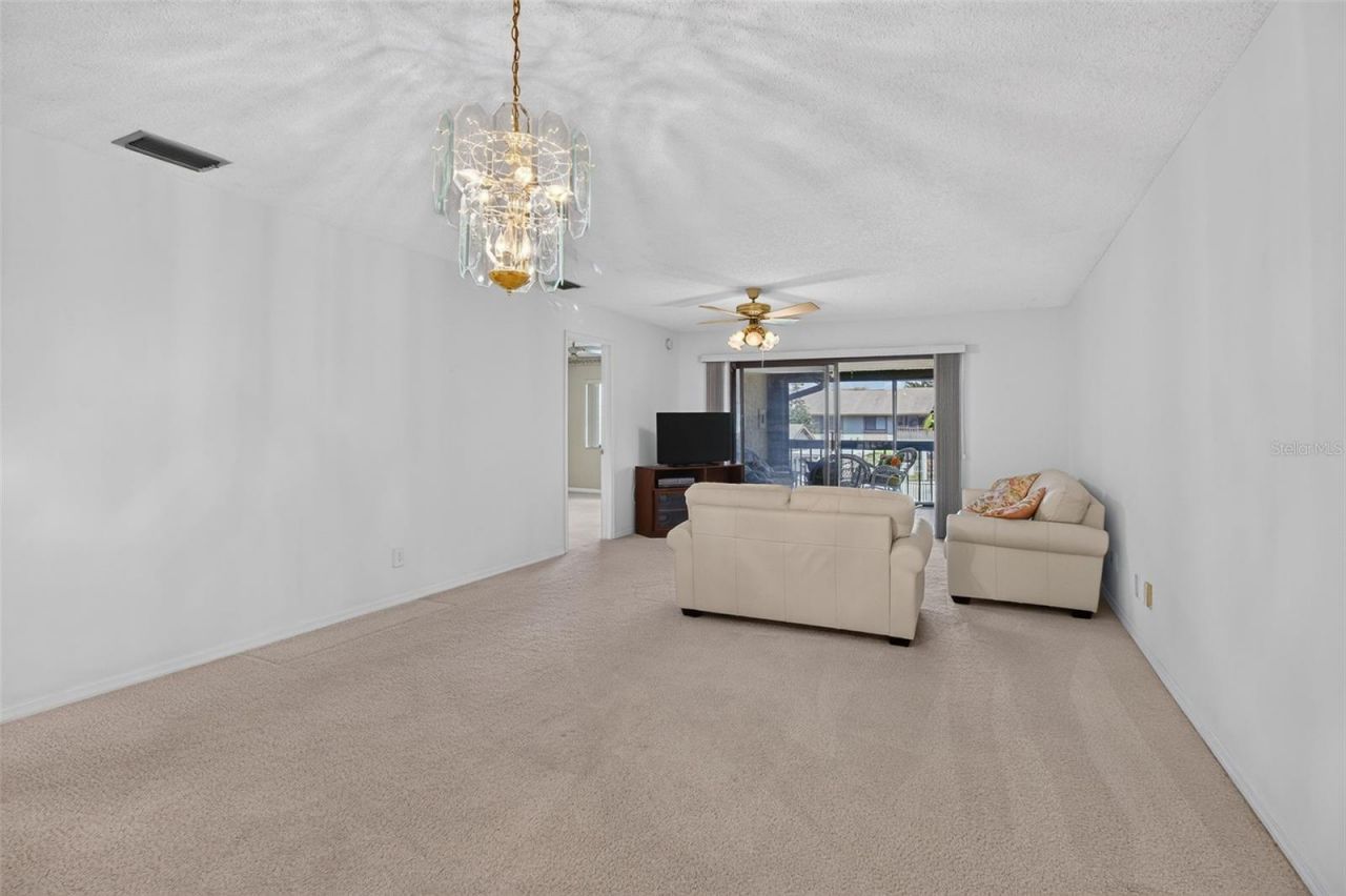 725 83rd Avenue N, Unit 205, Saint Petersburg, FL 33702 Photo