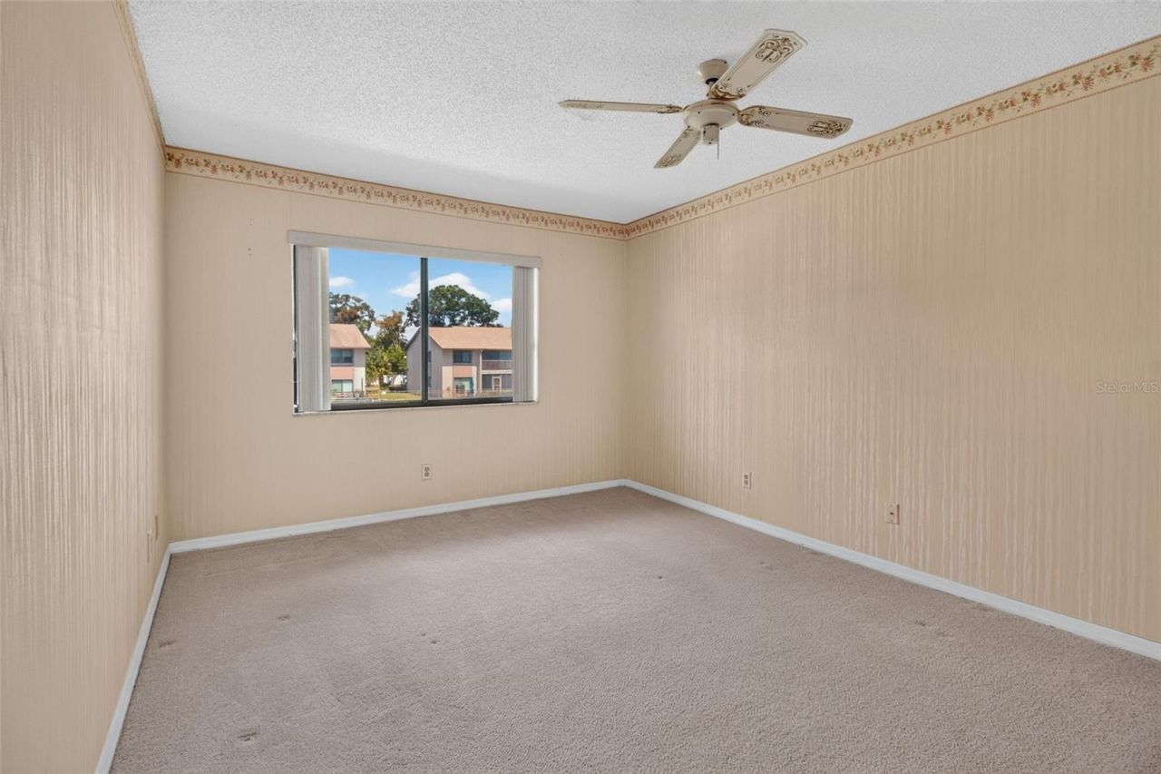 725 83rd Avenue N, Unit 205, Saint Petersburg, FL 33702 Photo