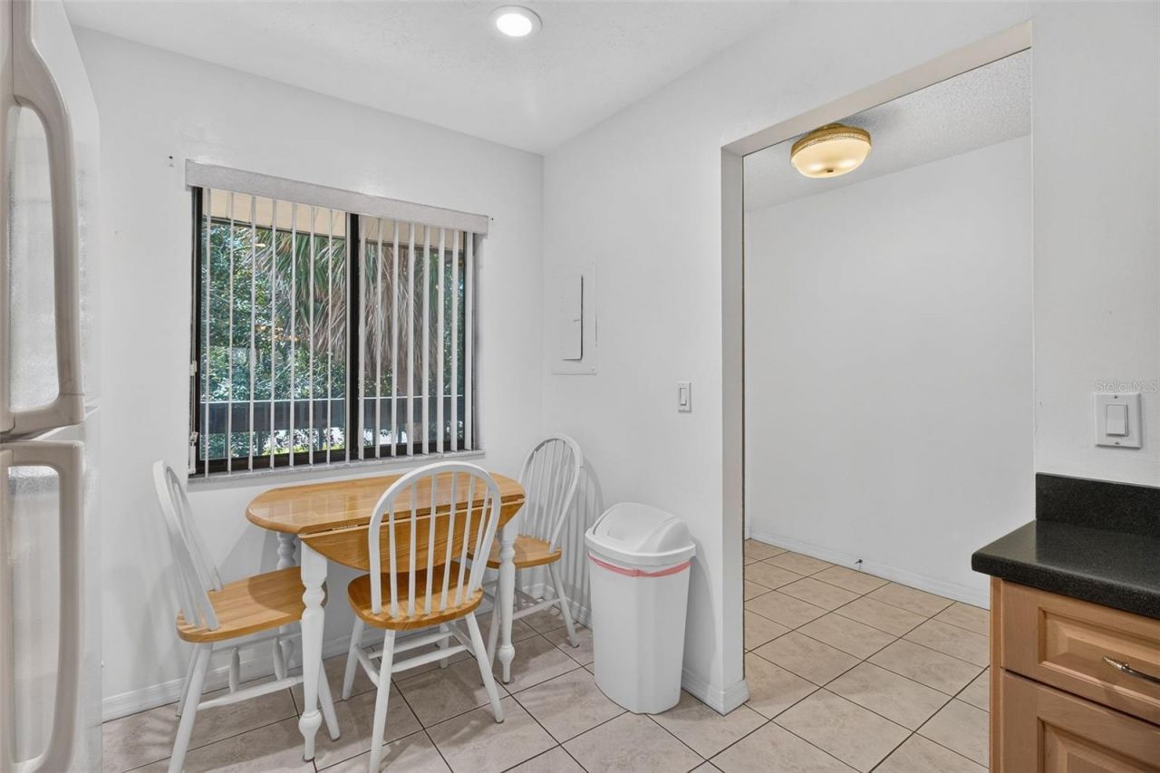725 83rd Avenue N, Unit 205, Saint Petersburg, FL 33702 Photo