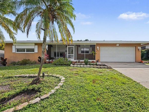 1945 SOUVENIR DRIVE , CLEARWATER, FL 33755