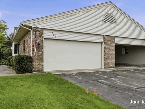 1082 Amberwood W Drive SW, Unit 130, Byron Center, MI 49315