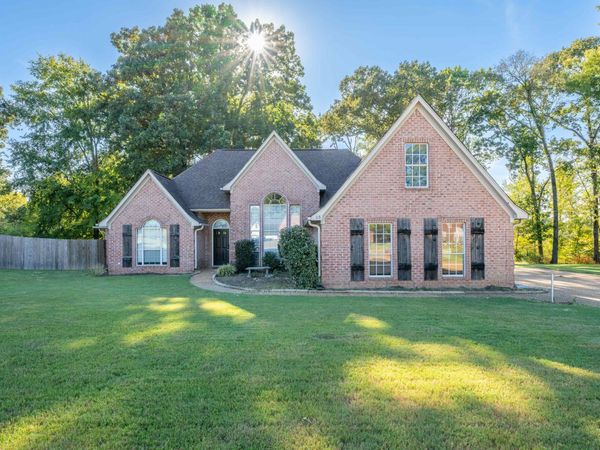 65 HARBOR OAKS CV, Oakland, TN 38060