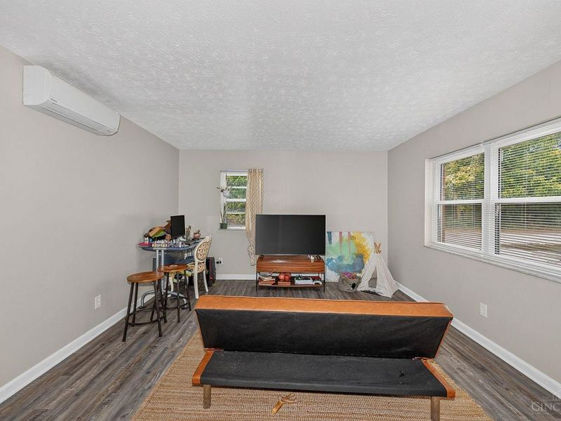 2390 W North Bend Road, Cincinnati, OH 45239 Photo 18