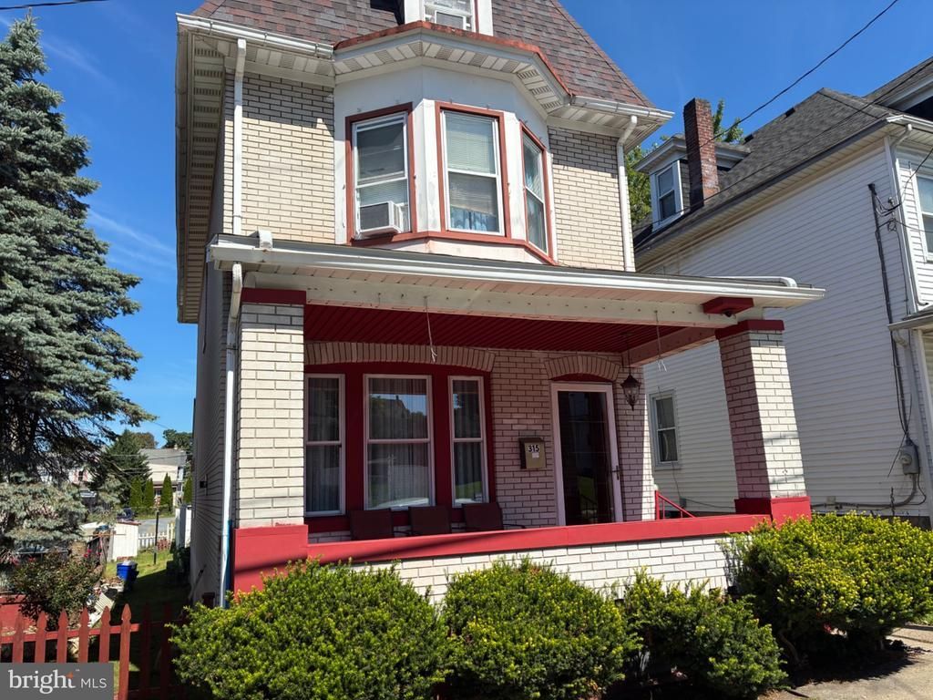 315 W BERWICK STREET , EASTON, PA 18042
