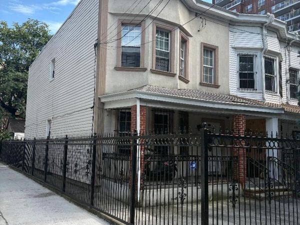3576 Bronx Boulevard , Bronx, NY 10467