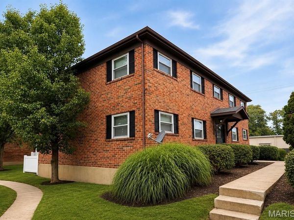 6737 Colony Acres Drive , Affton, MO 63123