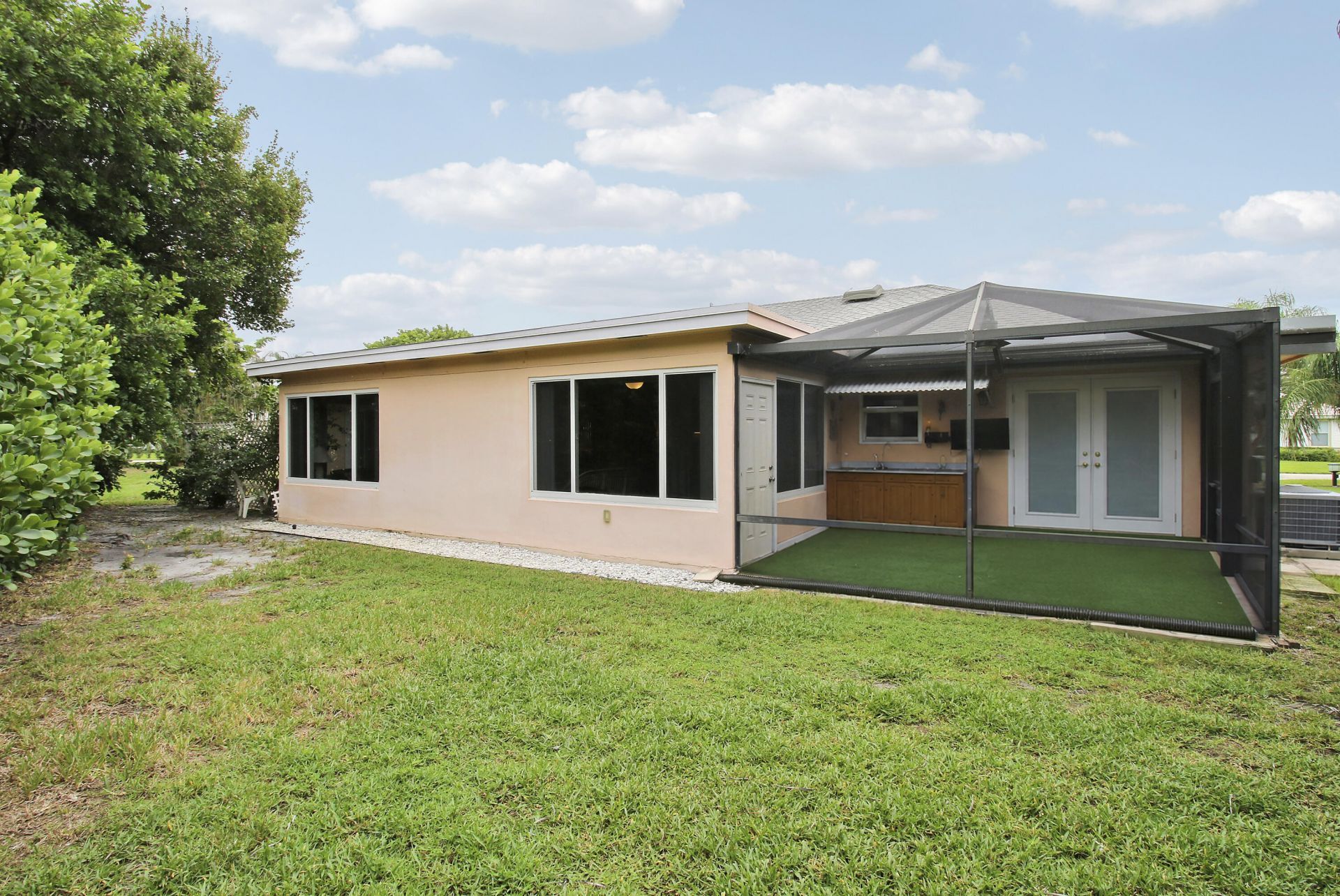 9471 SE Little Club Way S, Tequesta, FL 33469 Photo