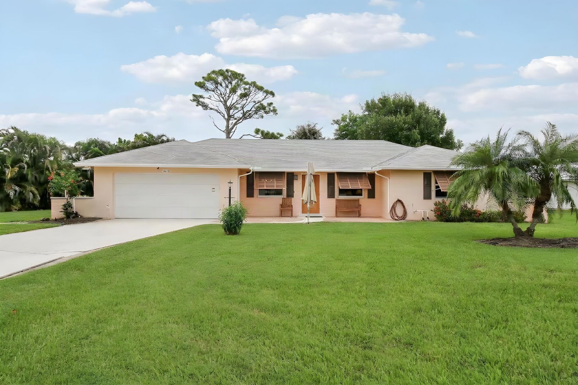 9471 SE Little Club Way S, Tequesta, FL 33469 Photo