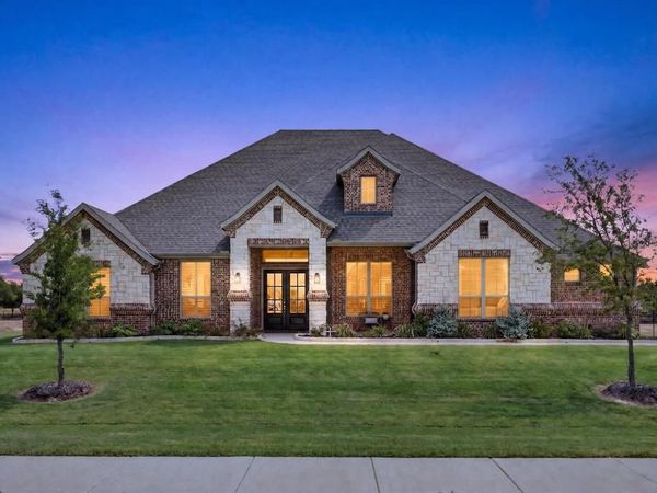 134 Hollingsworth Lane, Glenn Heights, TX 75154