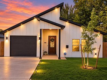 4211 S Denley Drive, Dallas, TX 75216