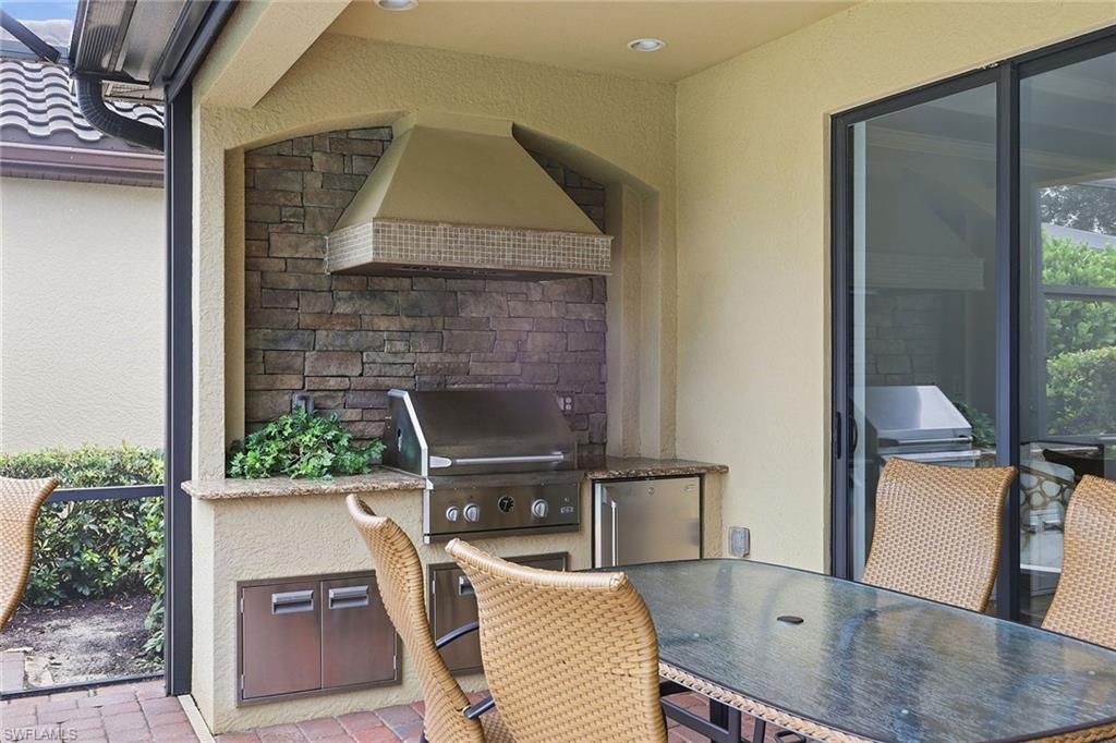 2946 Aviamar Cir , Naples, FL 34114 Photo
