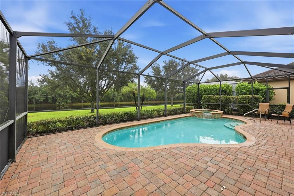 2946 Aviamar Cir , Naples, FL 34114 Photo